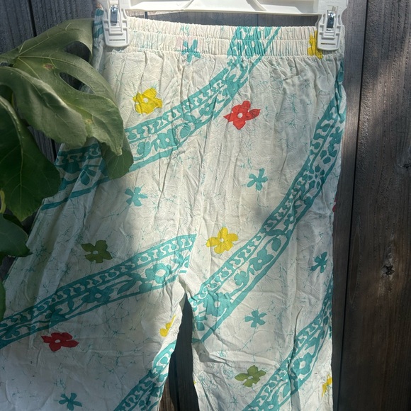 Flowy cropped pants - Picture 3 of 5